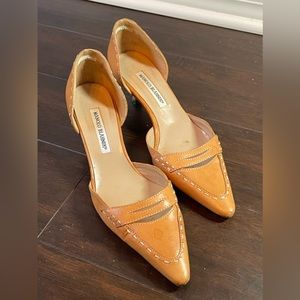 Manolo Blahnik Kitten Heel in Camel Leather Size 9 1/2